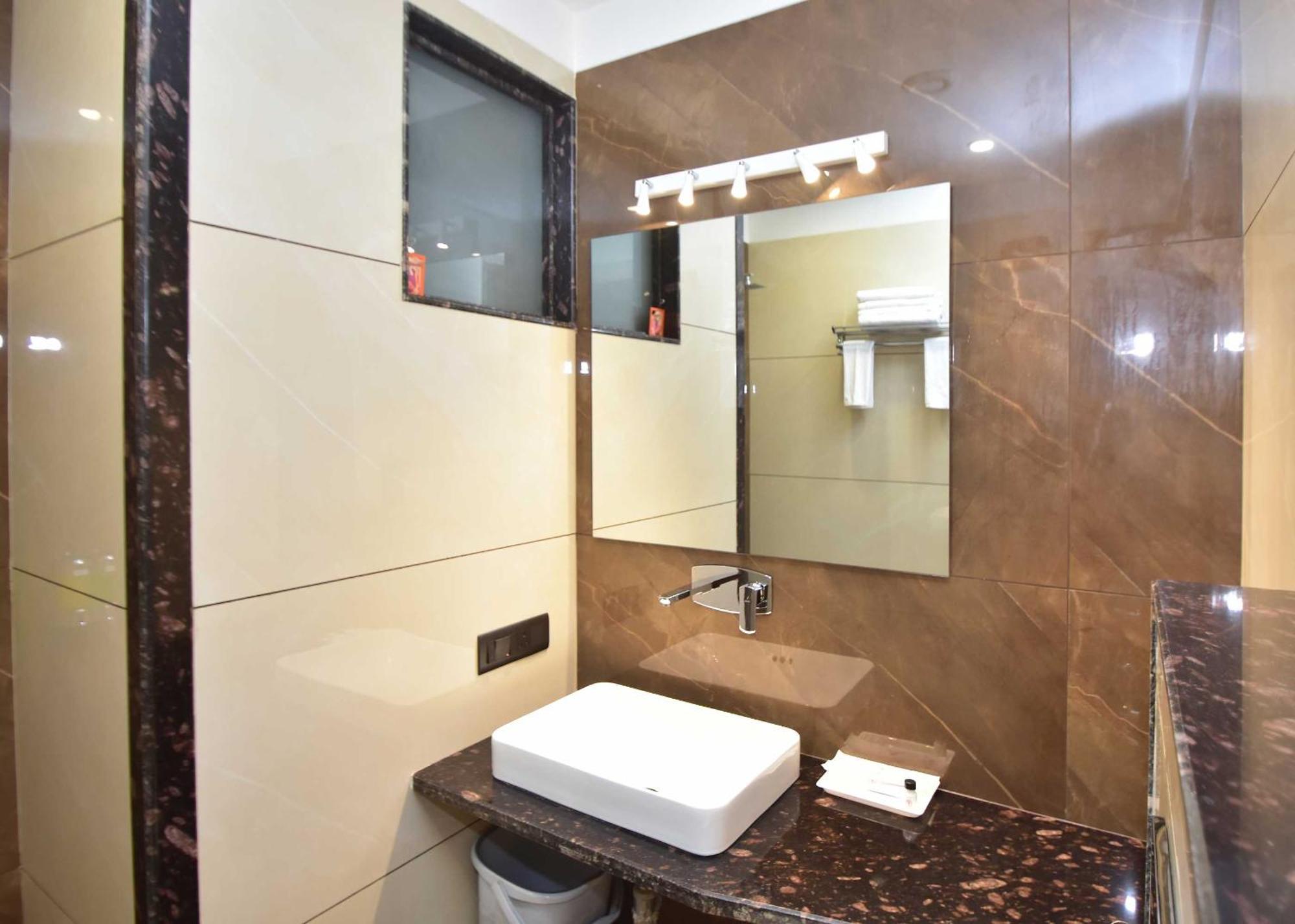 Hotel Shyamleela Khātu Extérieur photo