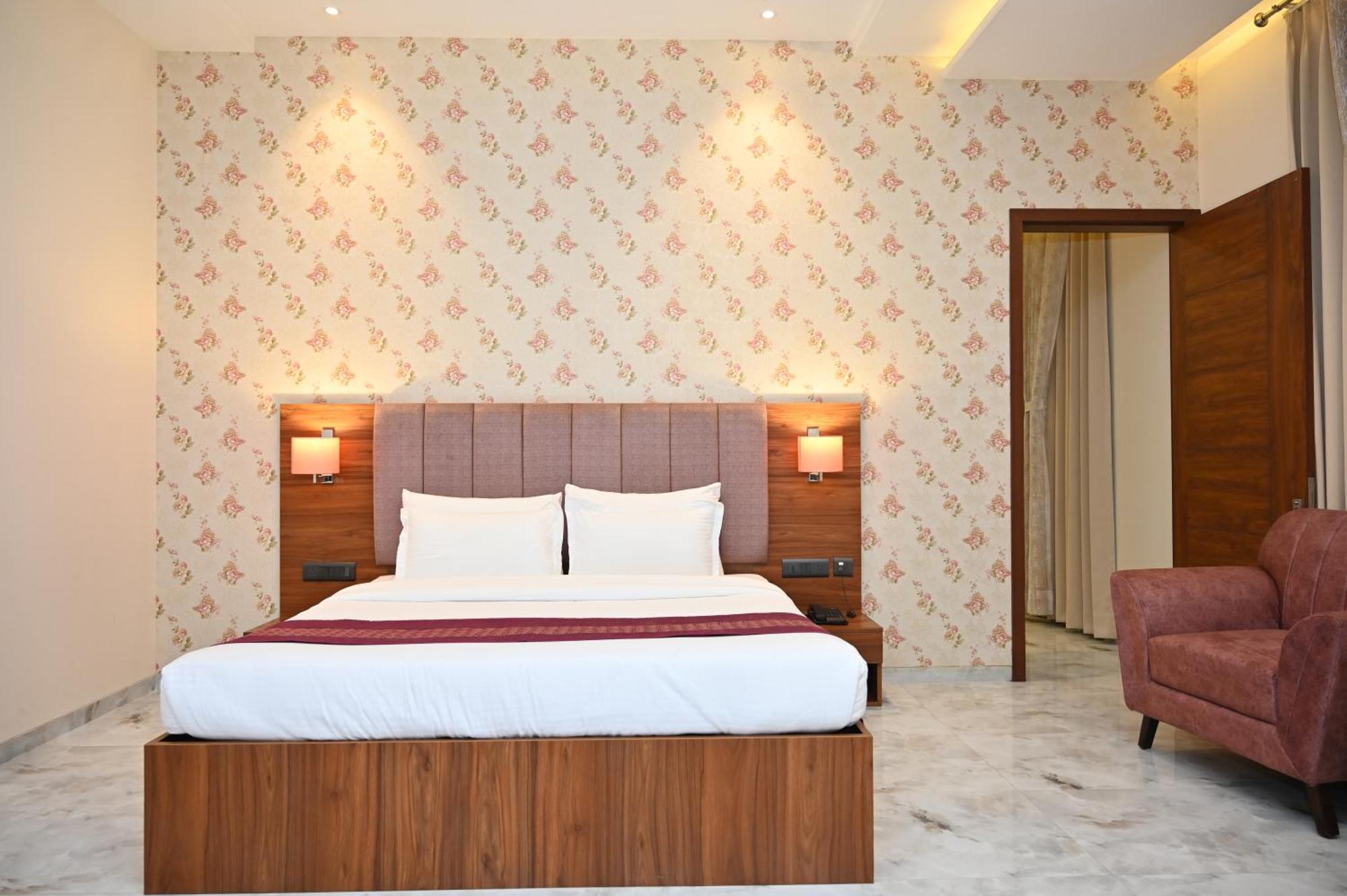 Hotel Shyamleela Khātu Extérieur photo
