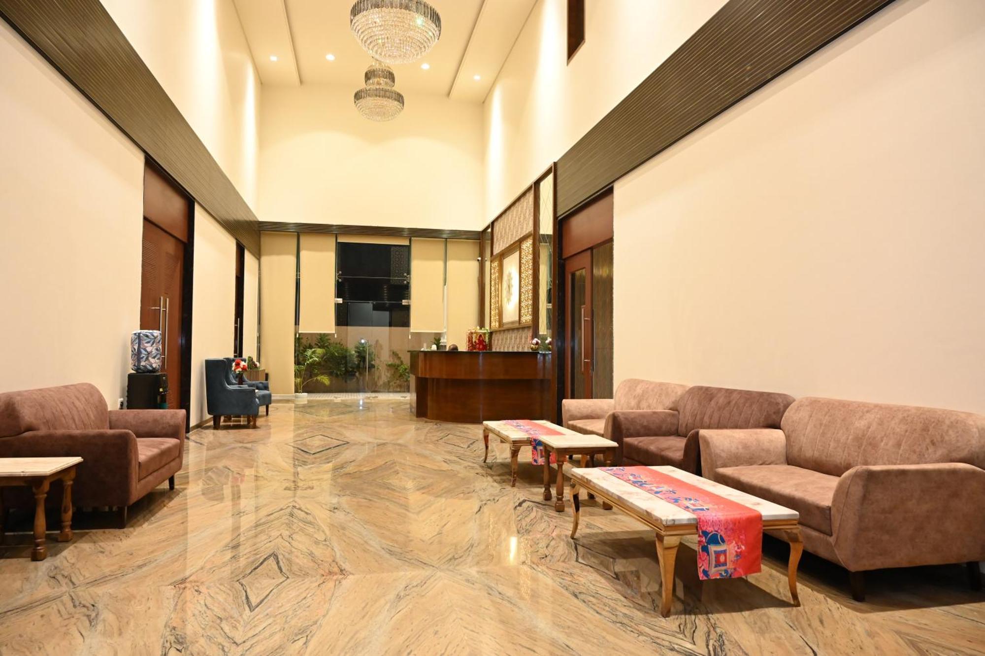 Hotel Shyamleela Khātu Extérieur photo
