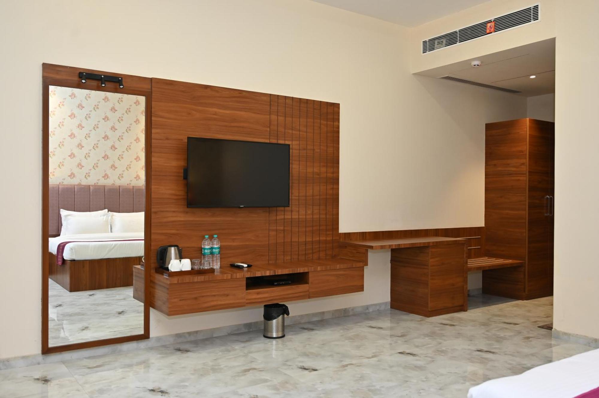 Hotel Shyamleela Khātu Extérieur photo