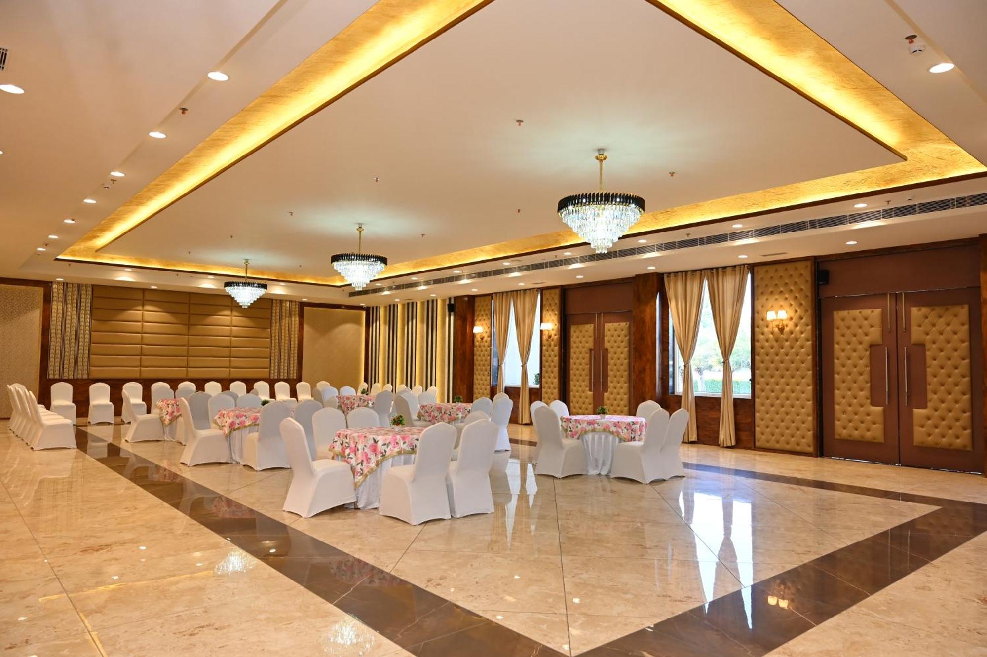 Hotel Shyamleela Khātu Extérieur photo