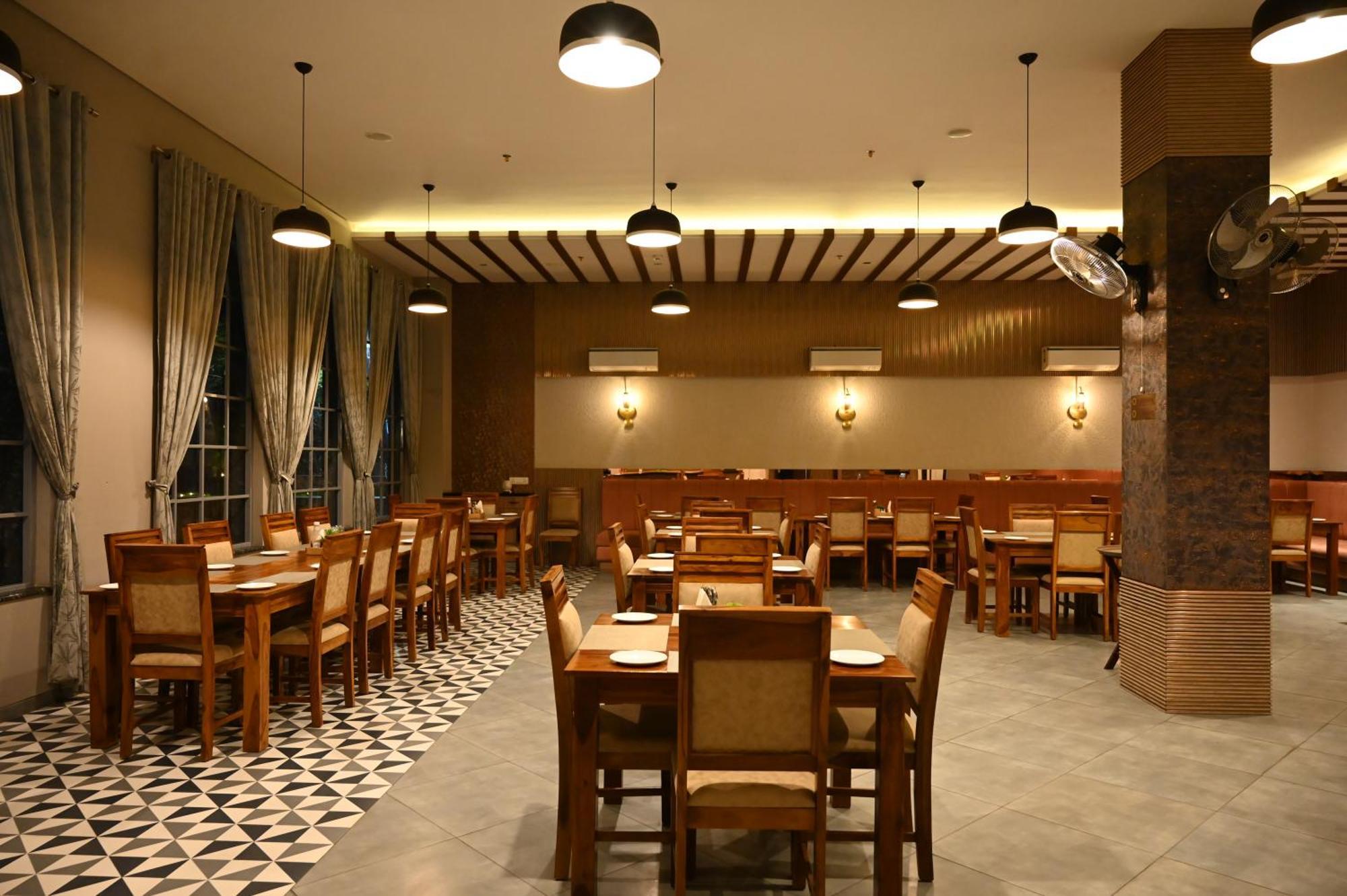 Hotel Shyamleela Khātu Extérieur photo