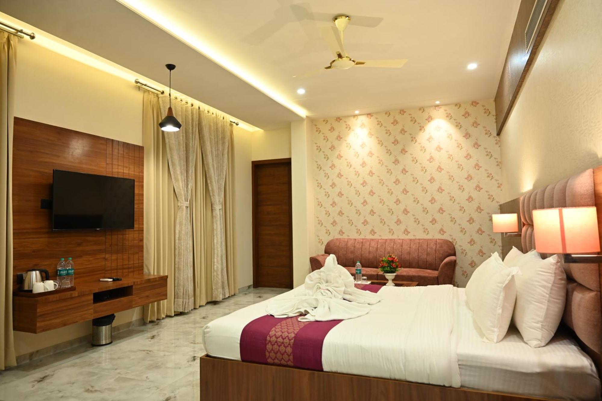 Hotel Shyamleela Khātu Extérieur photo
