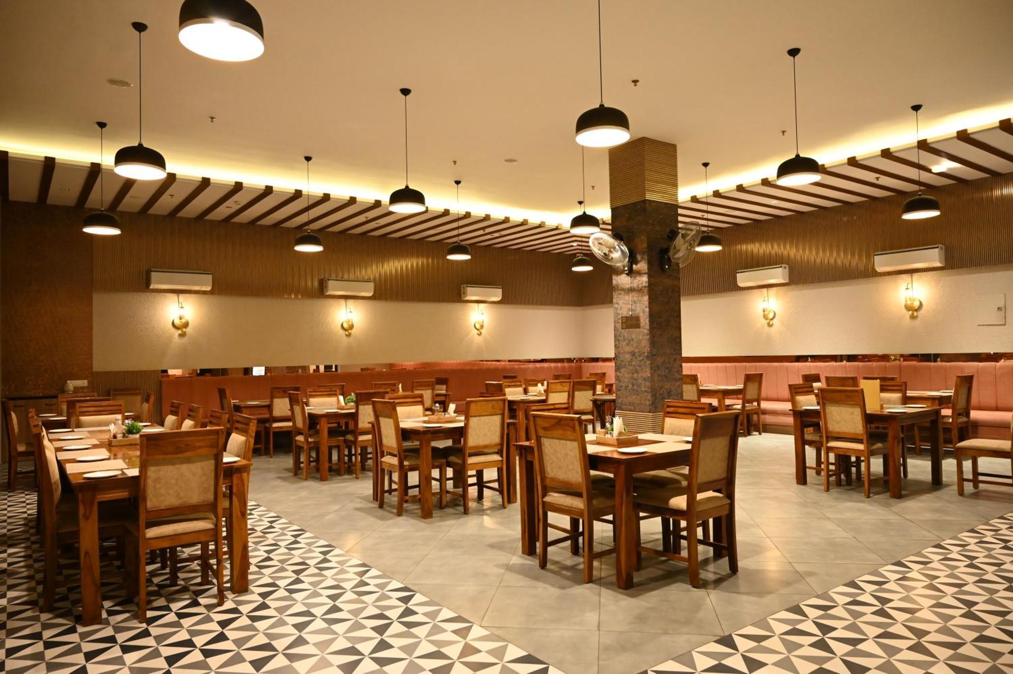Hotel Shyamleela Khātu Extérieur photo