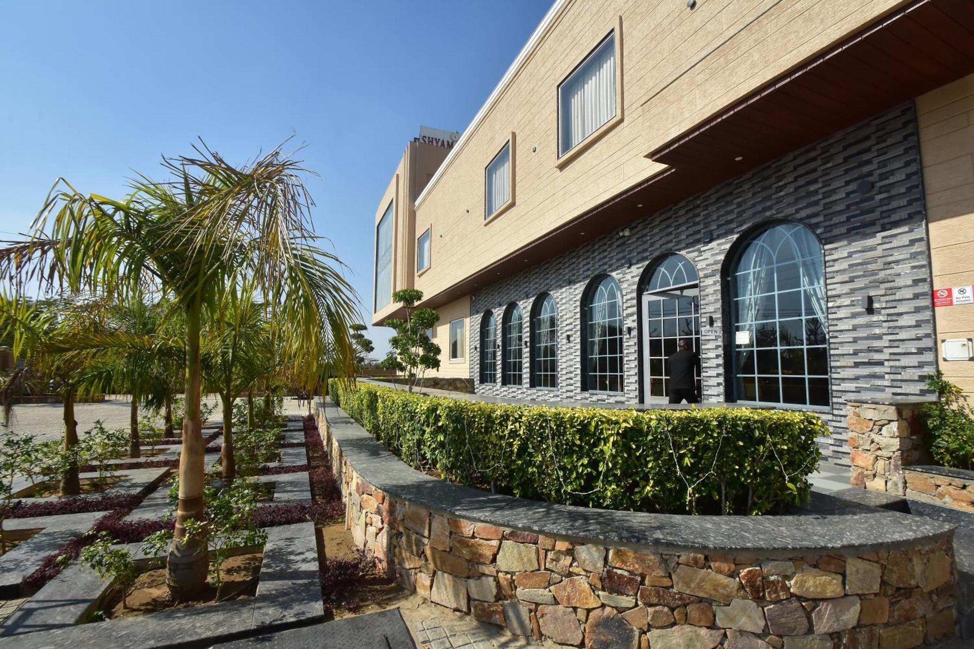 Hotel Shyamleela Khātu Extérieur photo