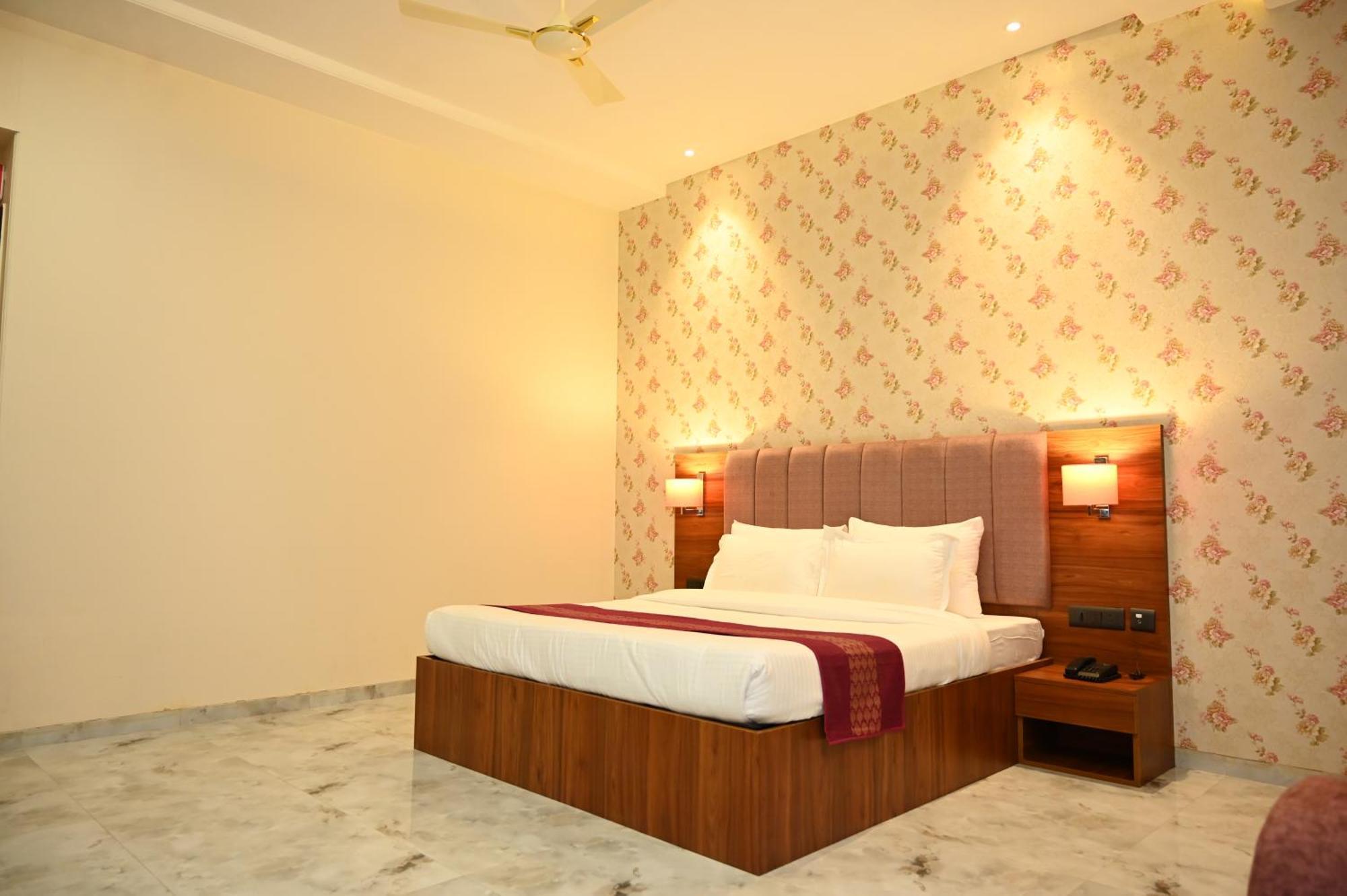 Hotel Shyamleela Khātu Extérieur photo