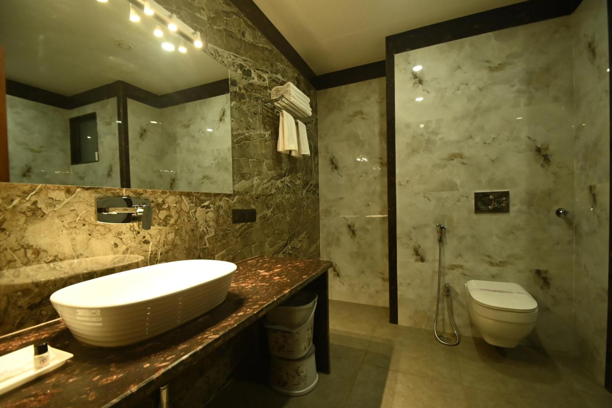 Hotel Shyamleela Khātu Extérieur photo